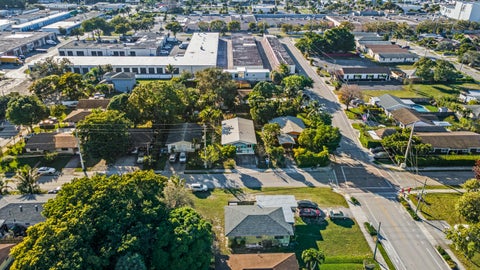 Tiny photo for 3443 NE 3rd Avenue, Oakland Park, FL 33334 (MLS # R11159959)