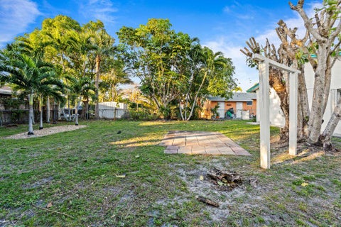 Tiny photo for 3443 NE 3rd Avenue, Oakland Park, FL 33334 (MLS # R11159959)