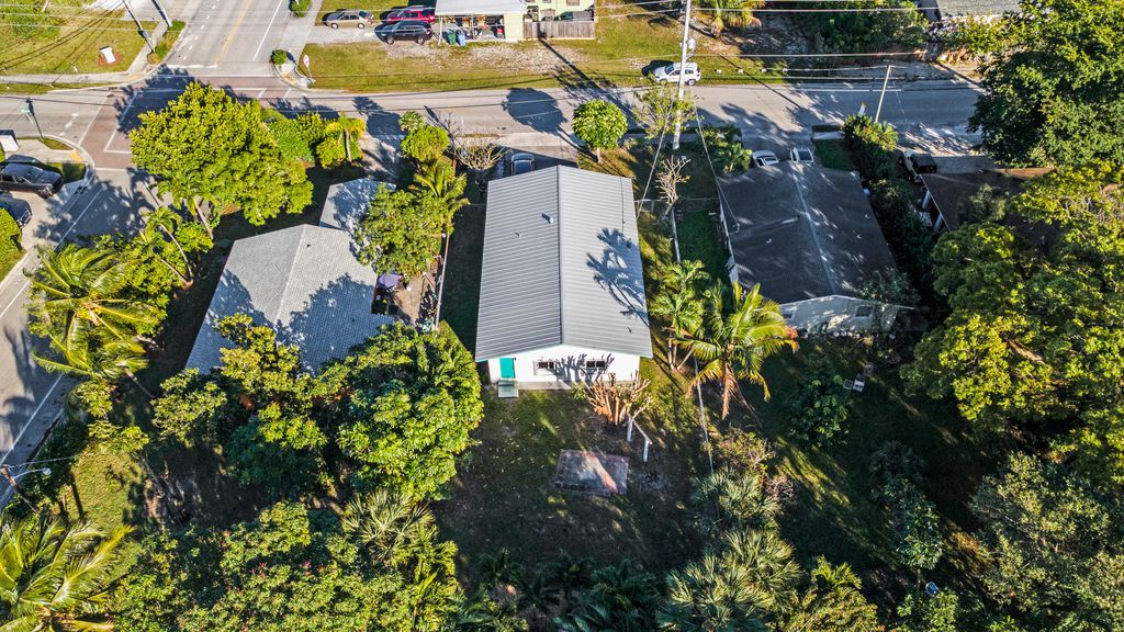 Photo of 3443 NE 3rd Avenue, Oakland Park, FL 33334 (MLS # R11159959)