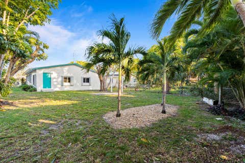 Tiny photo for 3443 NE 3rd Avenue, Oakland Park, FL 33334 (MLS # R11159959)