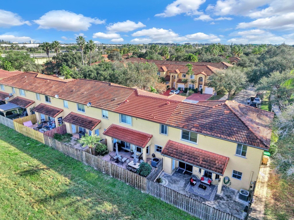 POINCIANA PARC - Residential