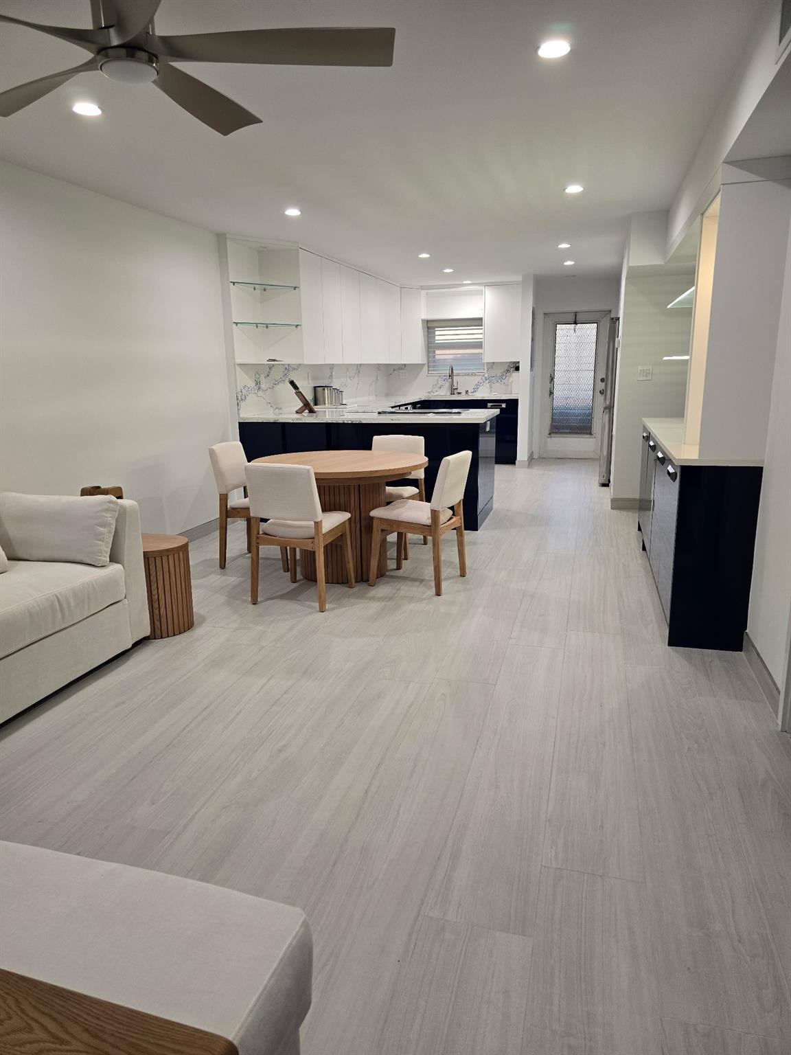 Hillsboro Tower - Residential Lease