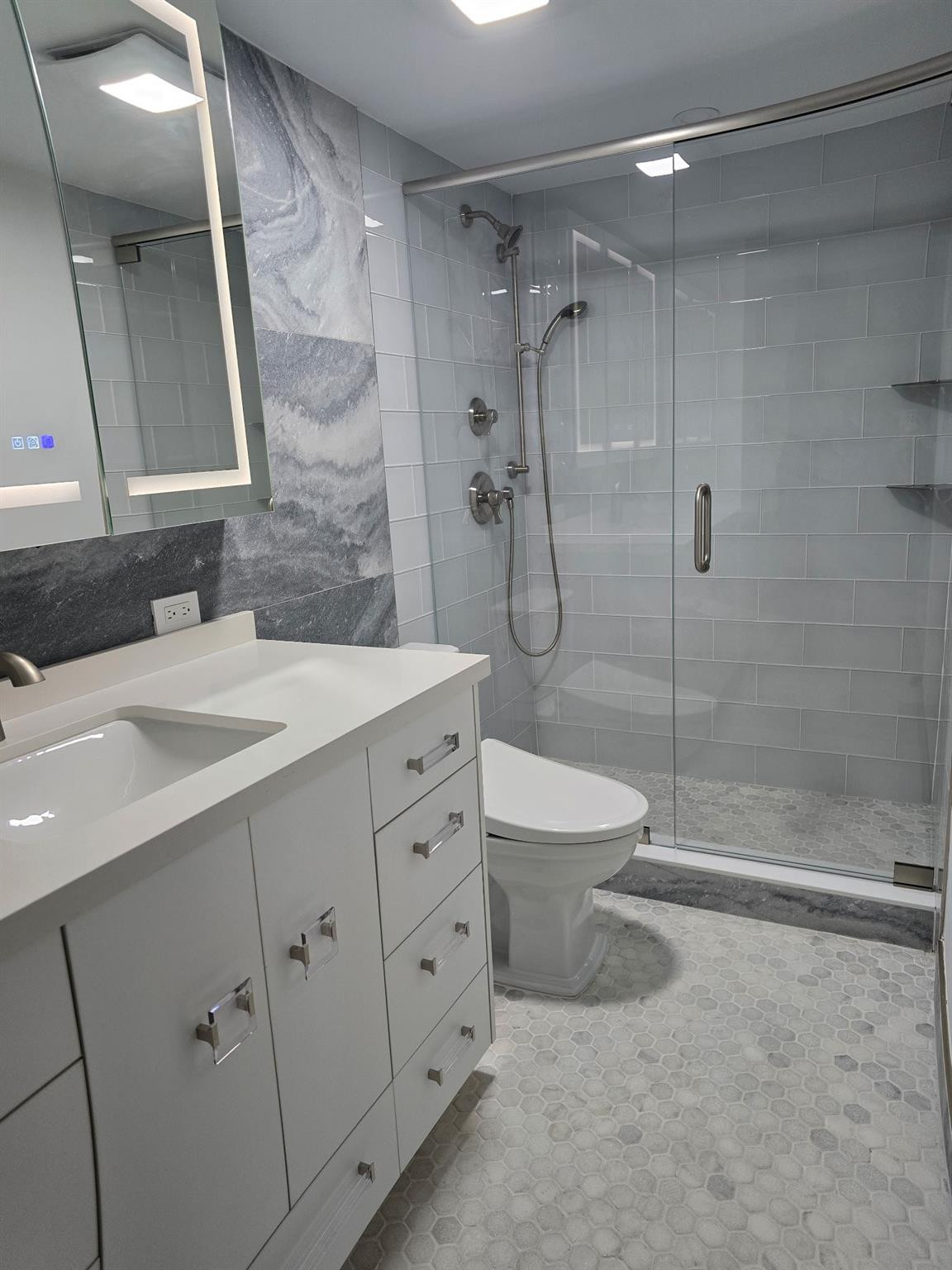 Hillsboro Tower - Residential Lease