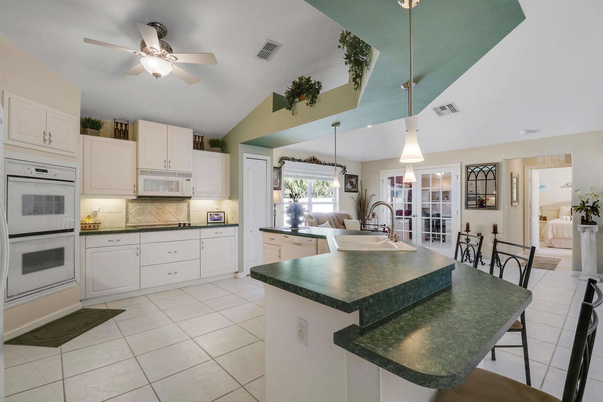 PORT ST LUCIE SECTION 10 - Residential