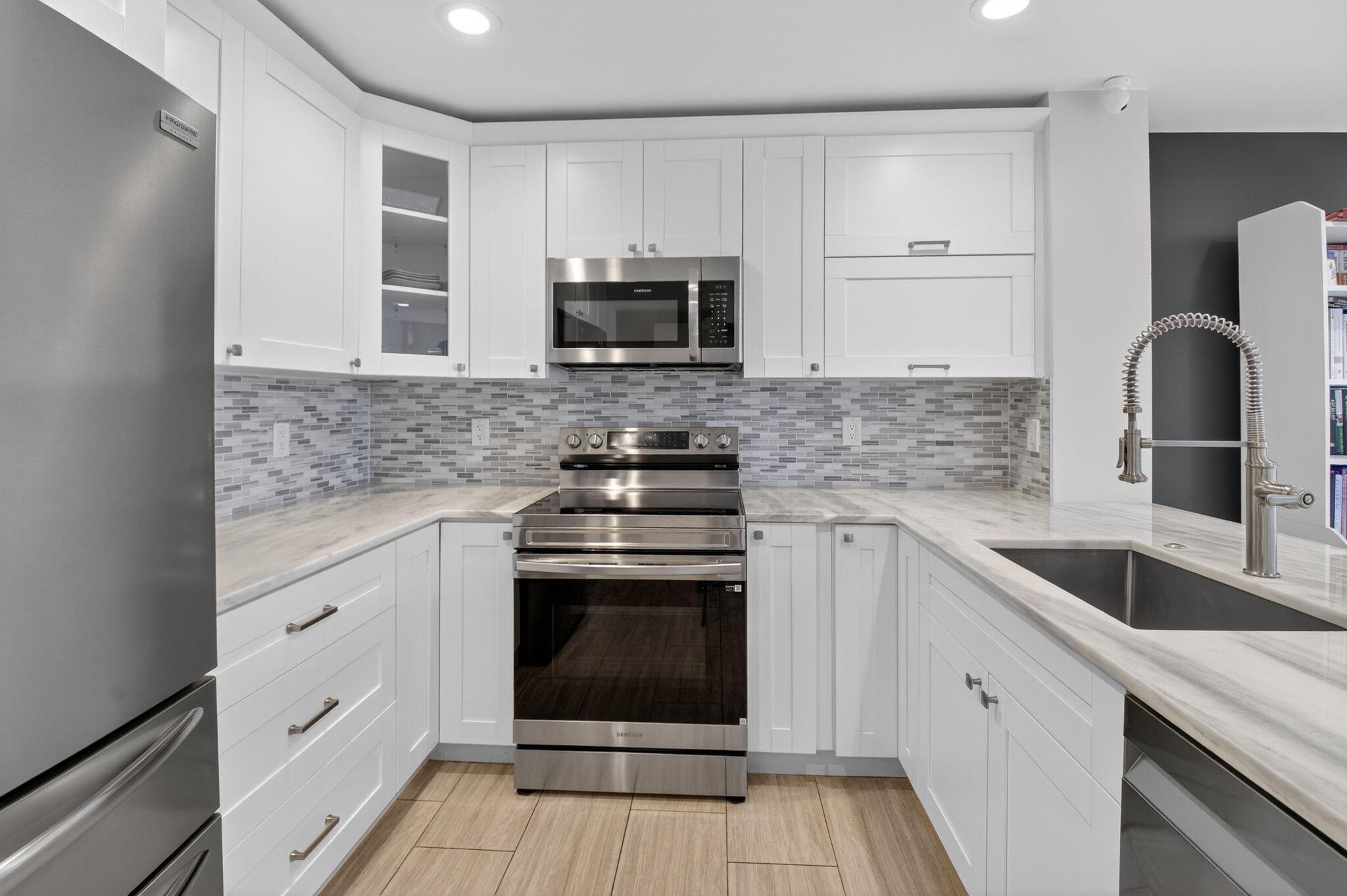 CEDAR CAY - Residential