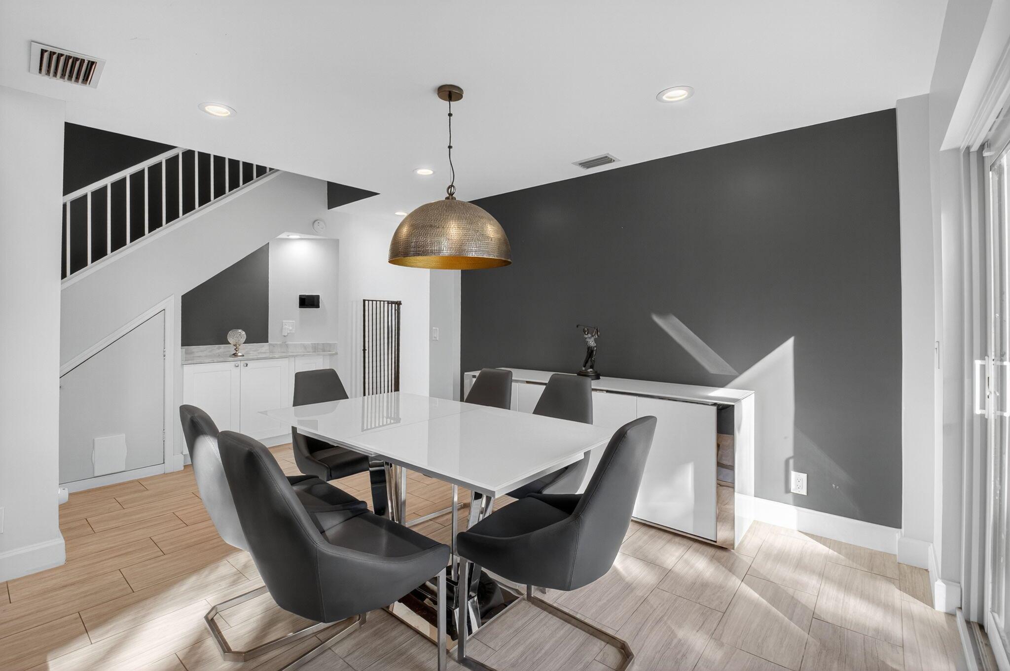 CEDAR CAY - Residential