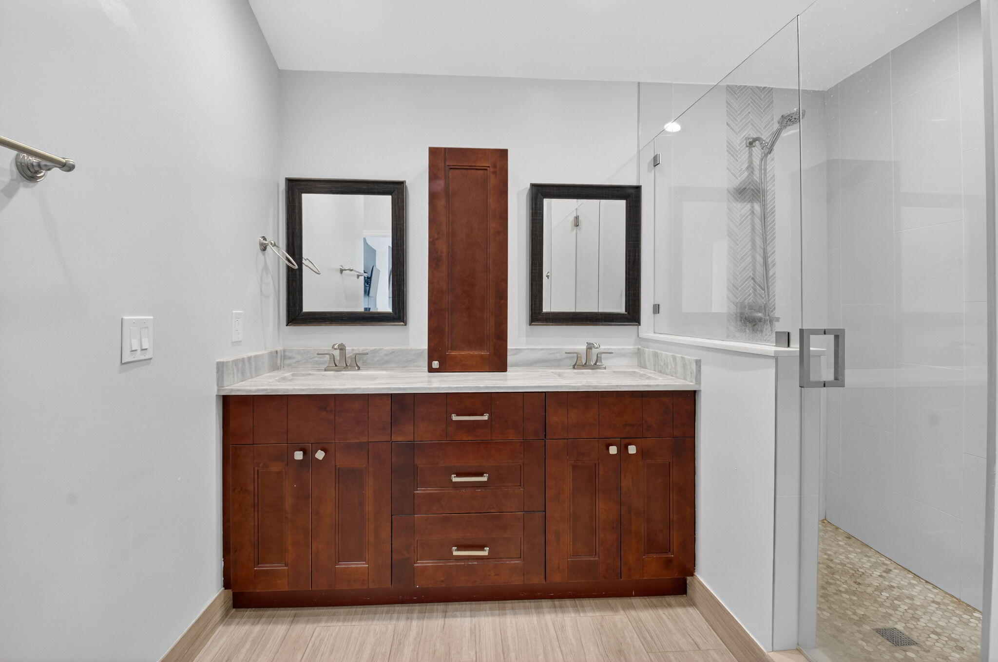 CEDAR CAY - Residential