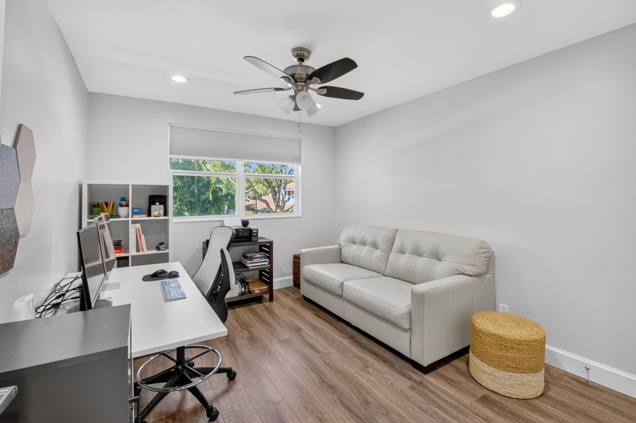 CEDAR CAY - Residential