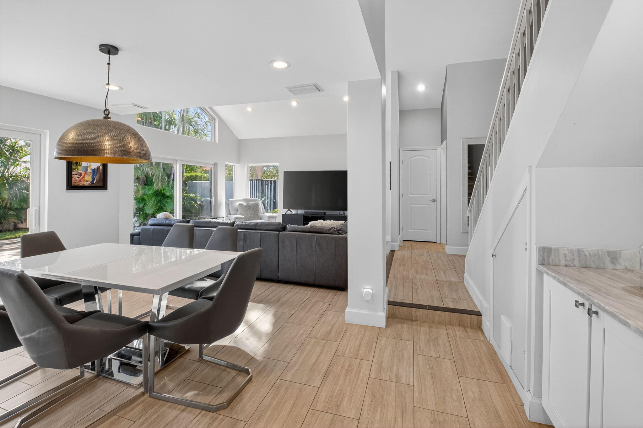 CEDAR CAY - Residential