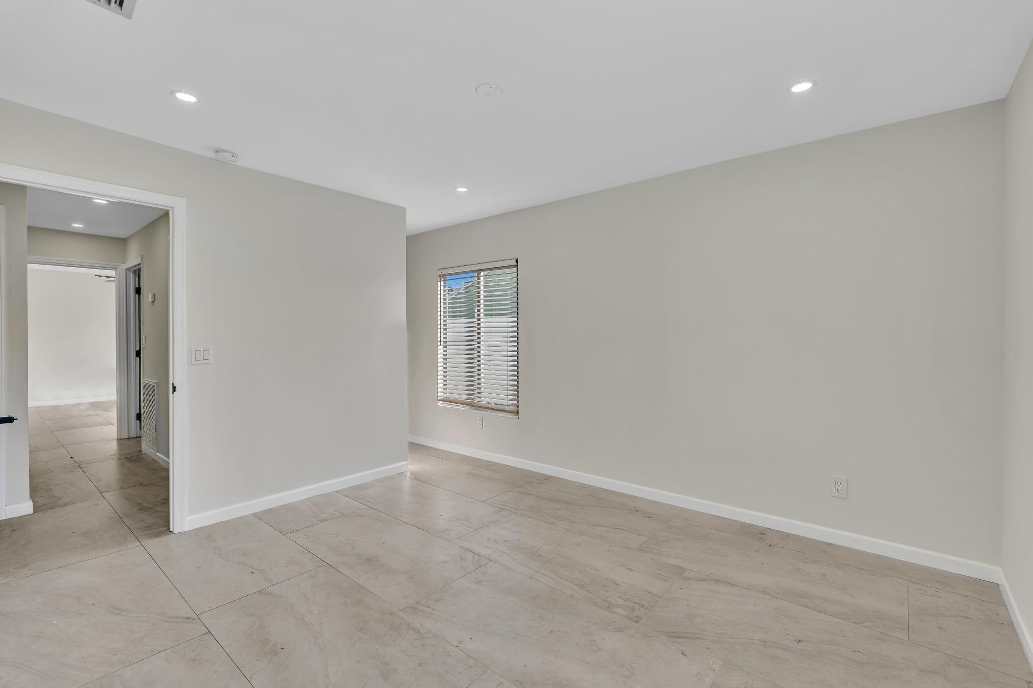 COUNTRY PARK AT BOCA RATON I - Residential Lease