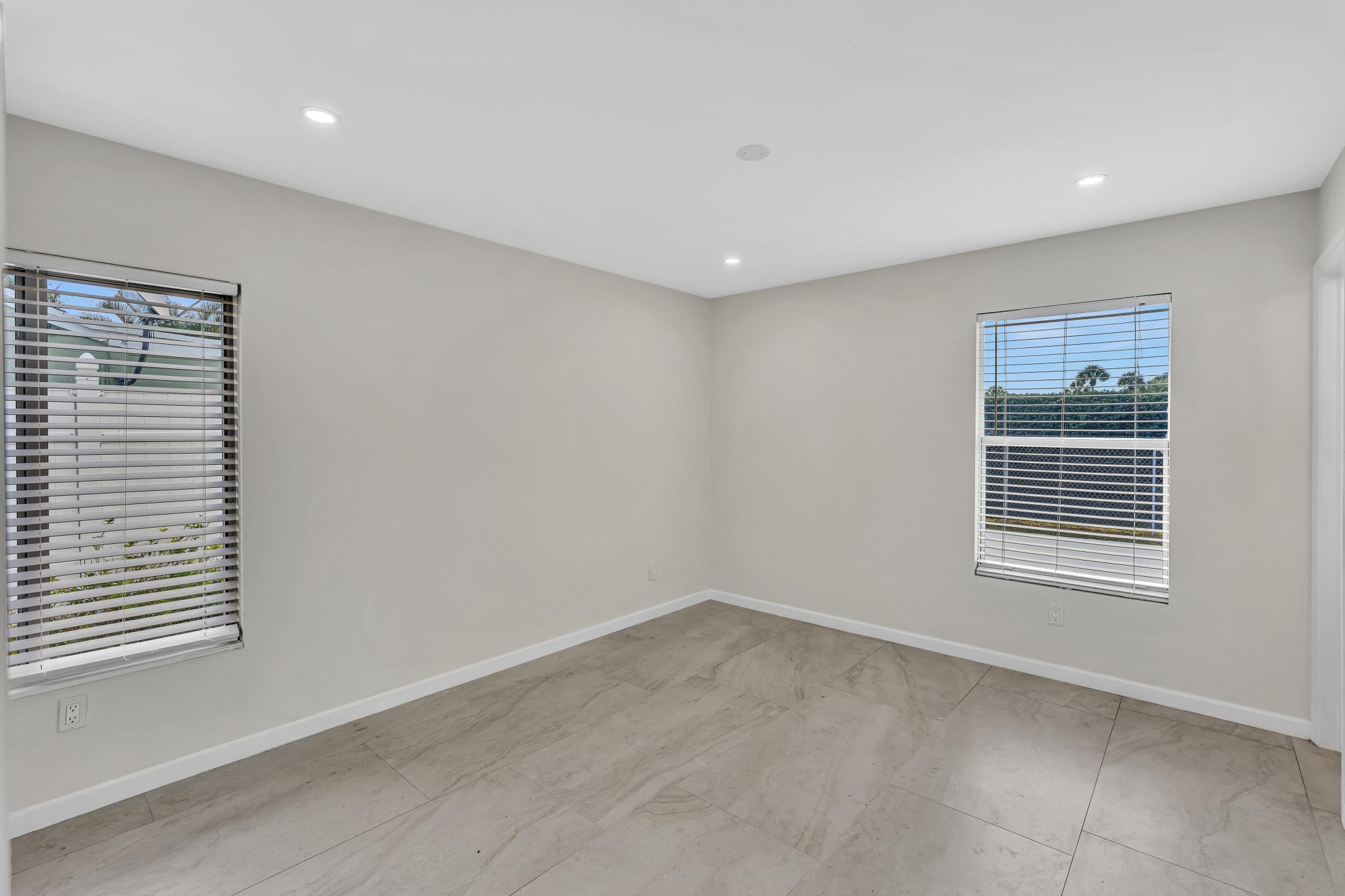 COUNTRY PARK AT BOCA RATON I - Residential Lease