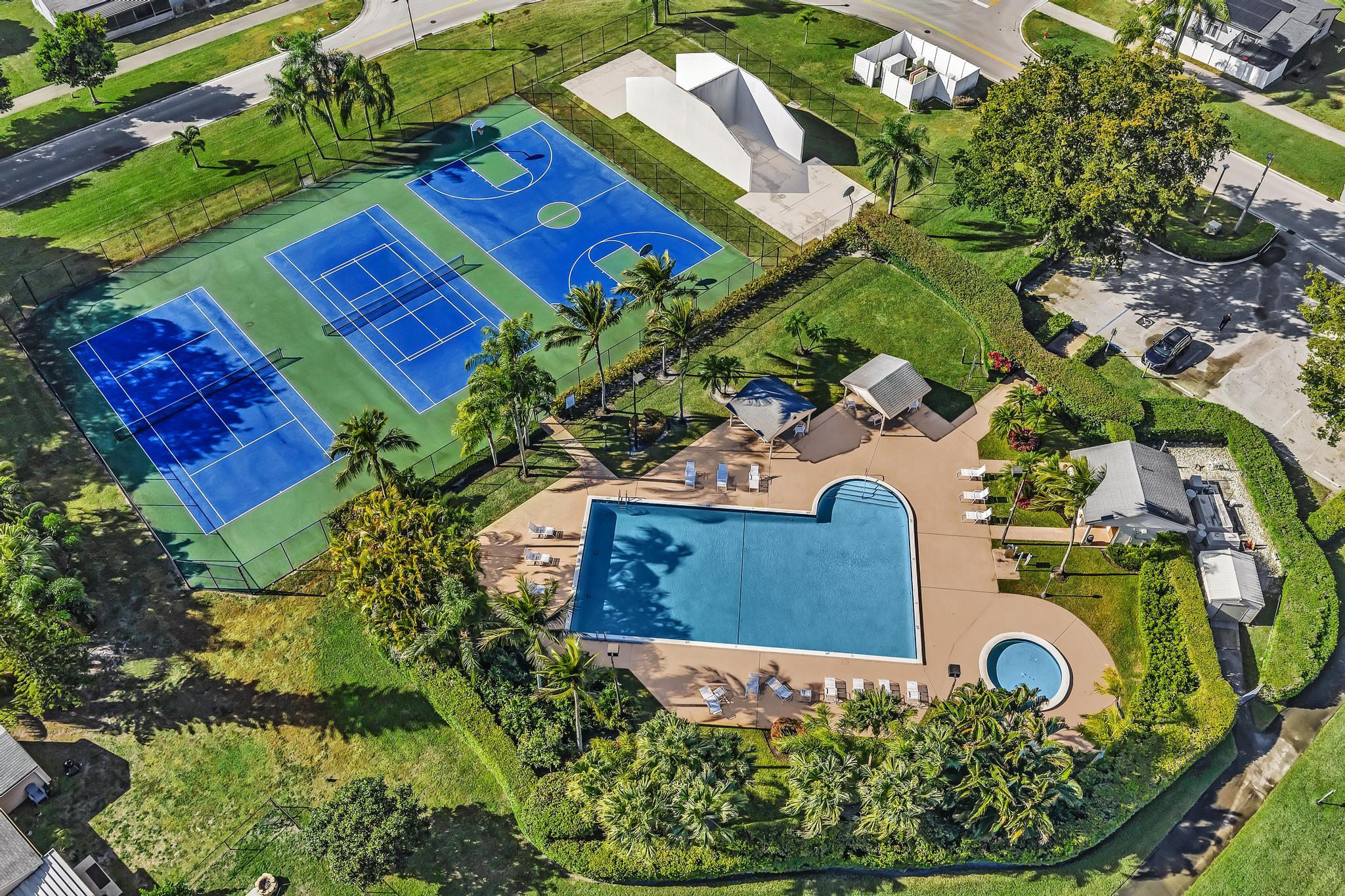 COUNTRY PARK AT BOCA RATON I - Residential Lease