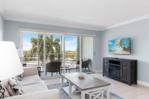 Tiny photo for 2731 NE 14th St Causeway #532, Pompano Beach, FL 33062 (MLS # B26018620)
