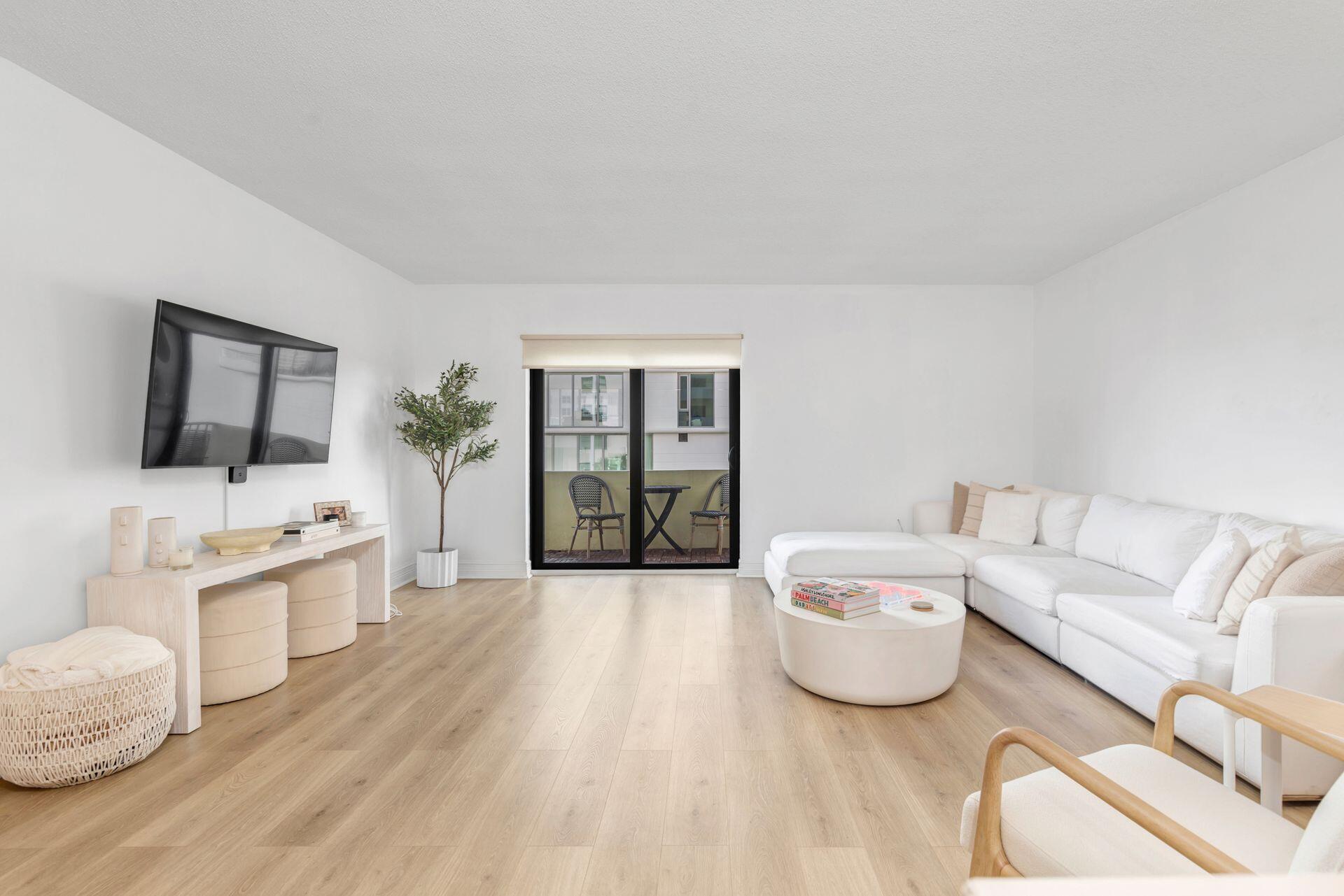 1501 S FLAGLER Drive 5G
