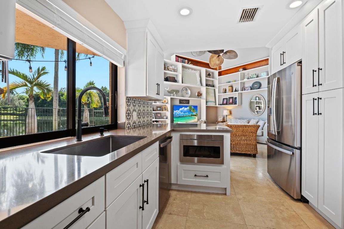 Weston, Florida, 33326, United States, 5 Bedrooms Bedrooms, ,4 BathroomsBathrooms,Residential,Active,1988780