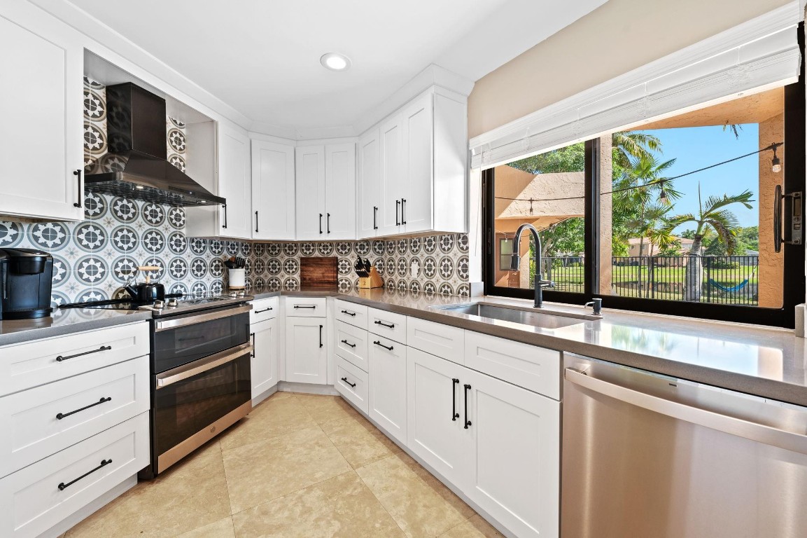 Weston, Florida, 33326, United States, 5 Bedrooms Bedrooms, ,4 BathroomsBathrooms,Residential,Active,1988780