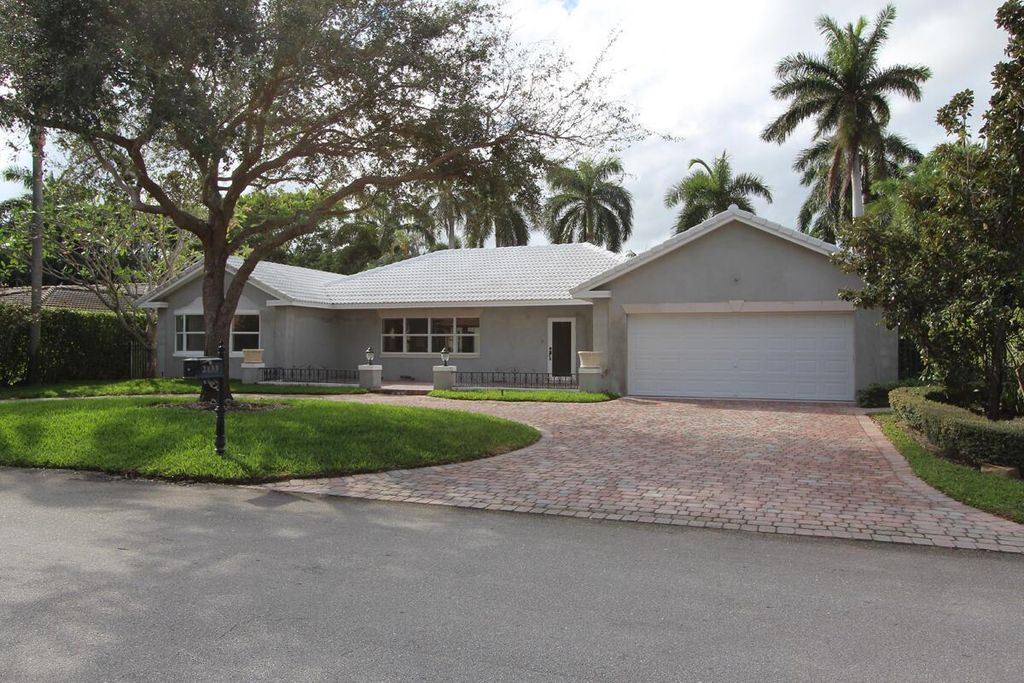 Photo of 2133 E Silver Palm Road, Boca Raton, FL 33432 (MLS # R10901900)