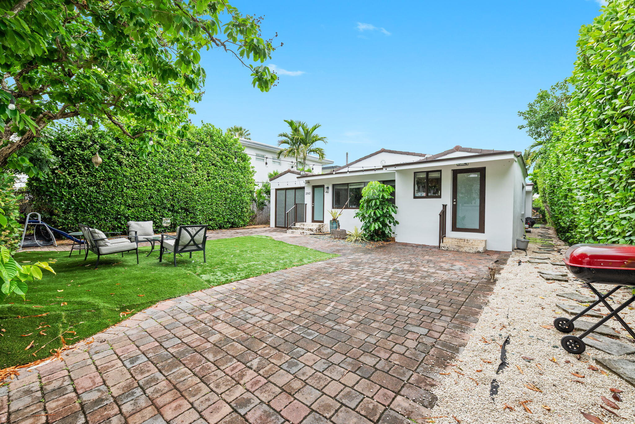 2183 Bay Drive