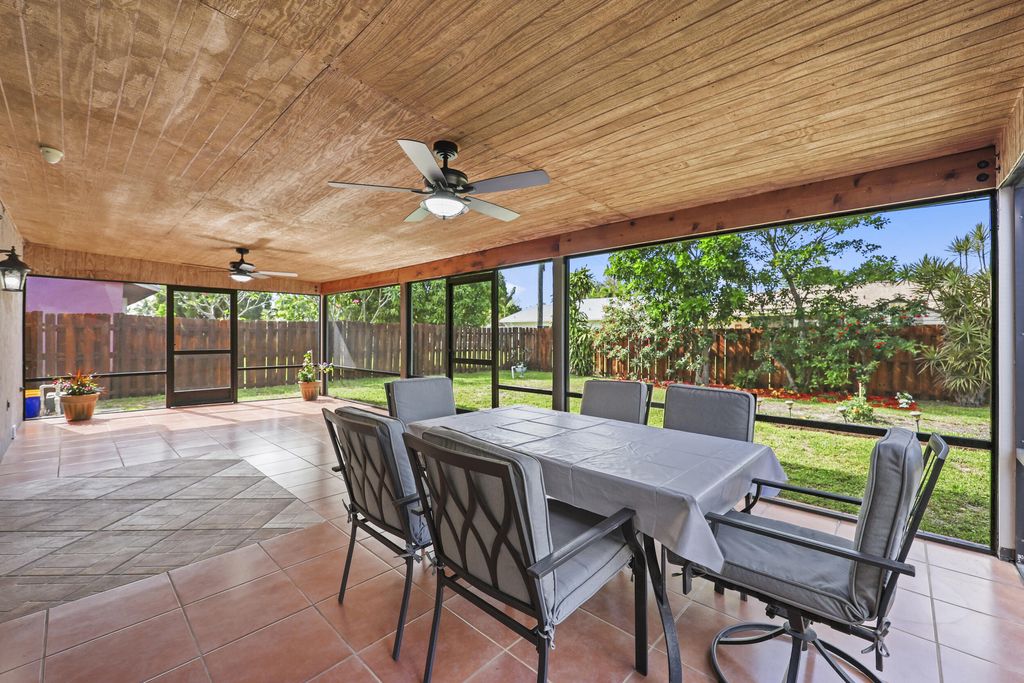 Photo of 3758 Brooklyn Lane, Lake Worth Beach, FL 33461 (MLS # B26016257)