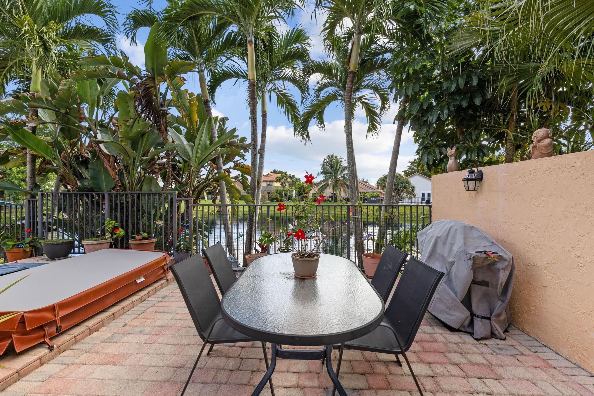 The Villages Of Hillsboro - Residential