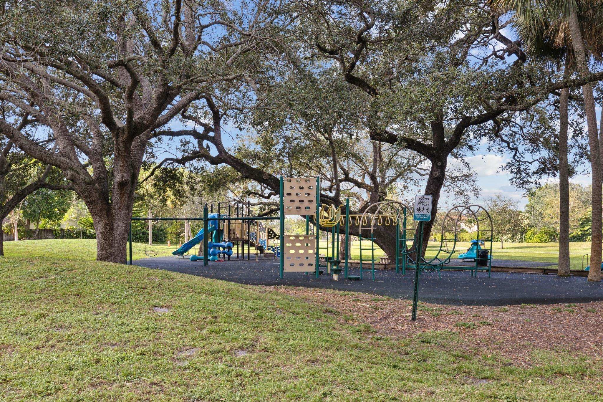 The Villages Of Hillsboro - Residential