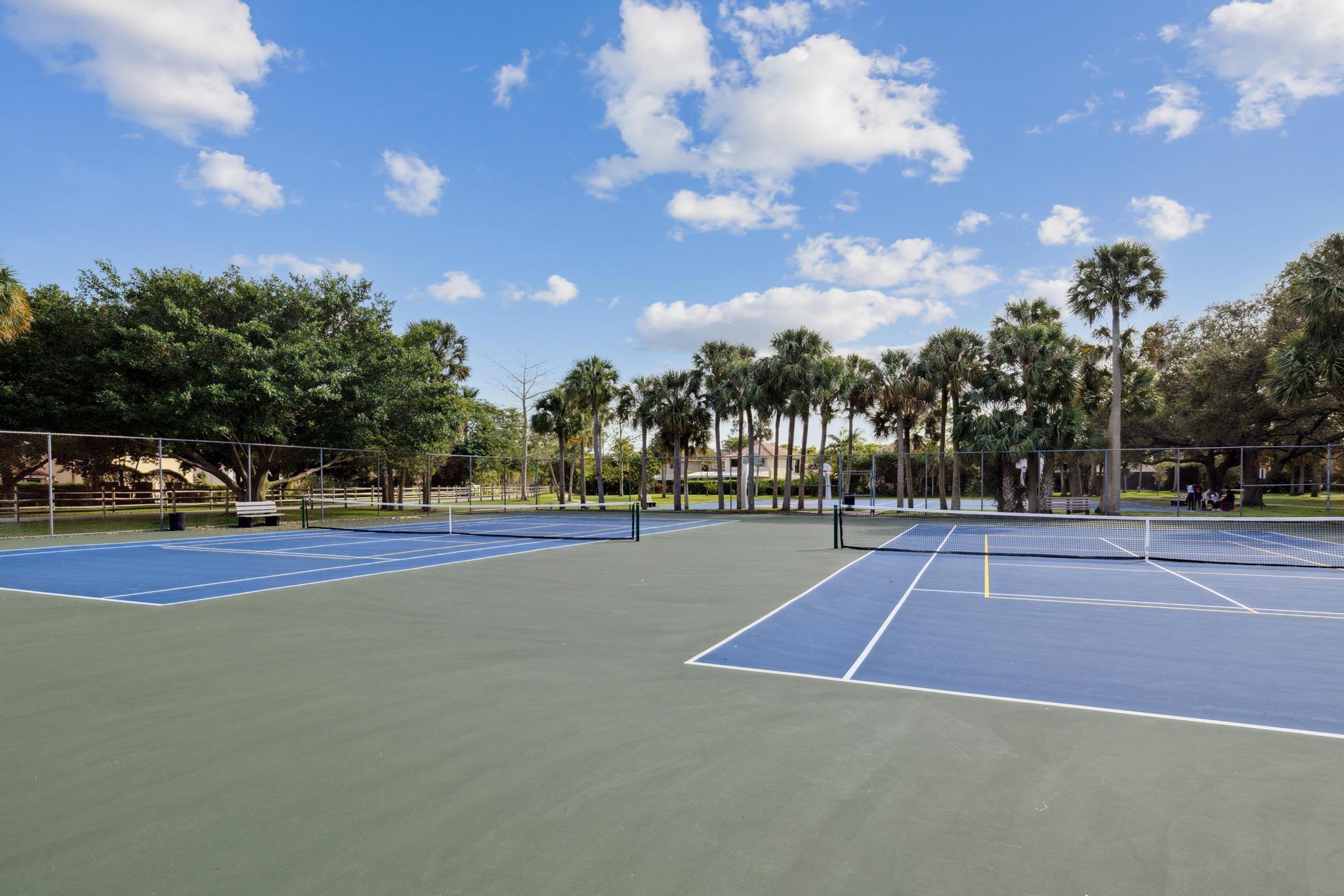 The Villages Of Hillsboro - Residential