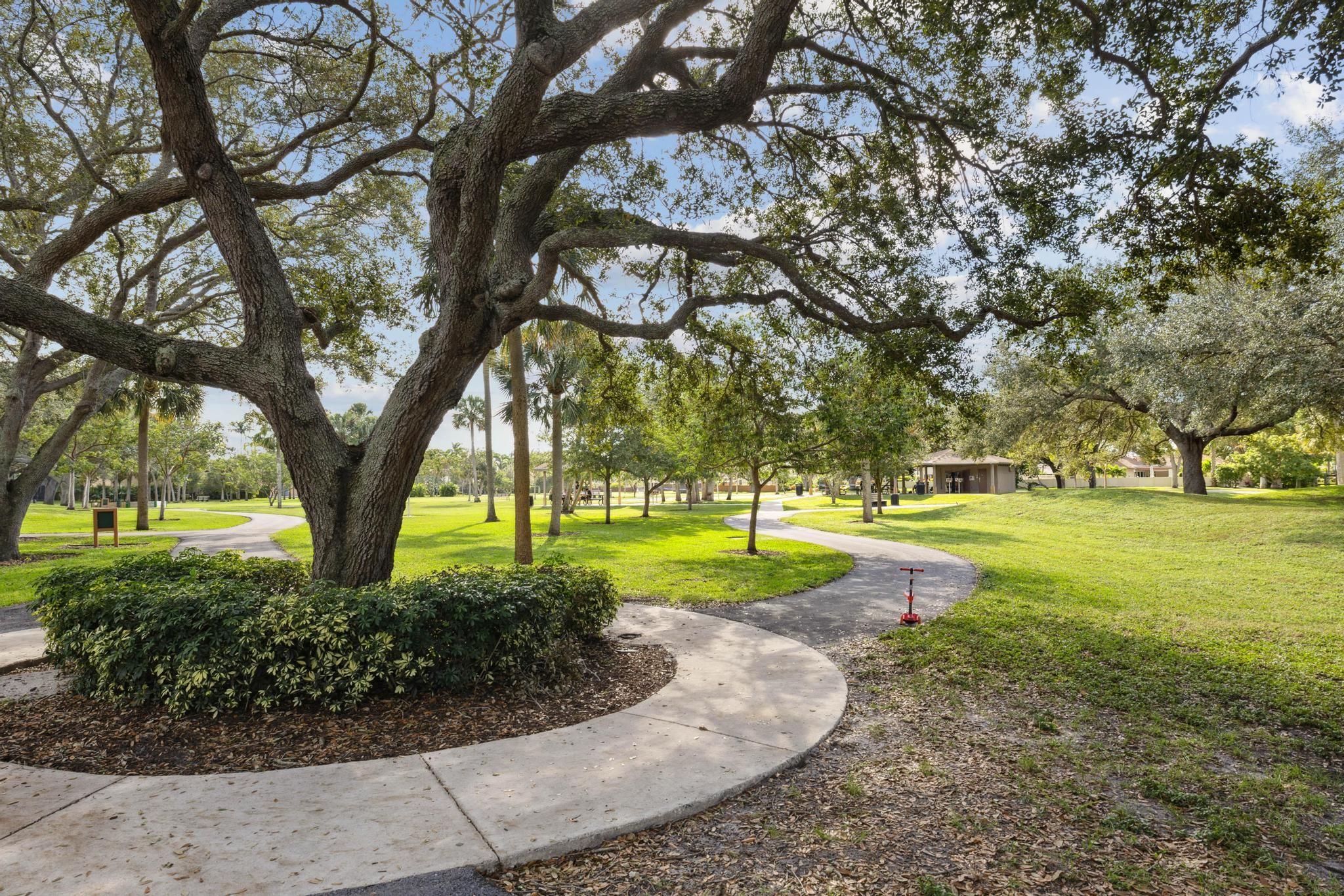 The Villages Of Hillsboro - Residential