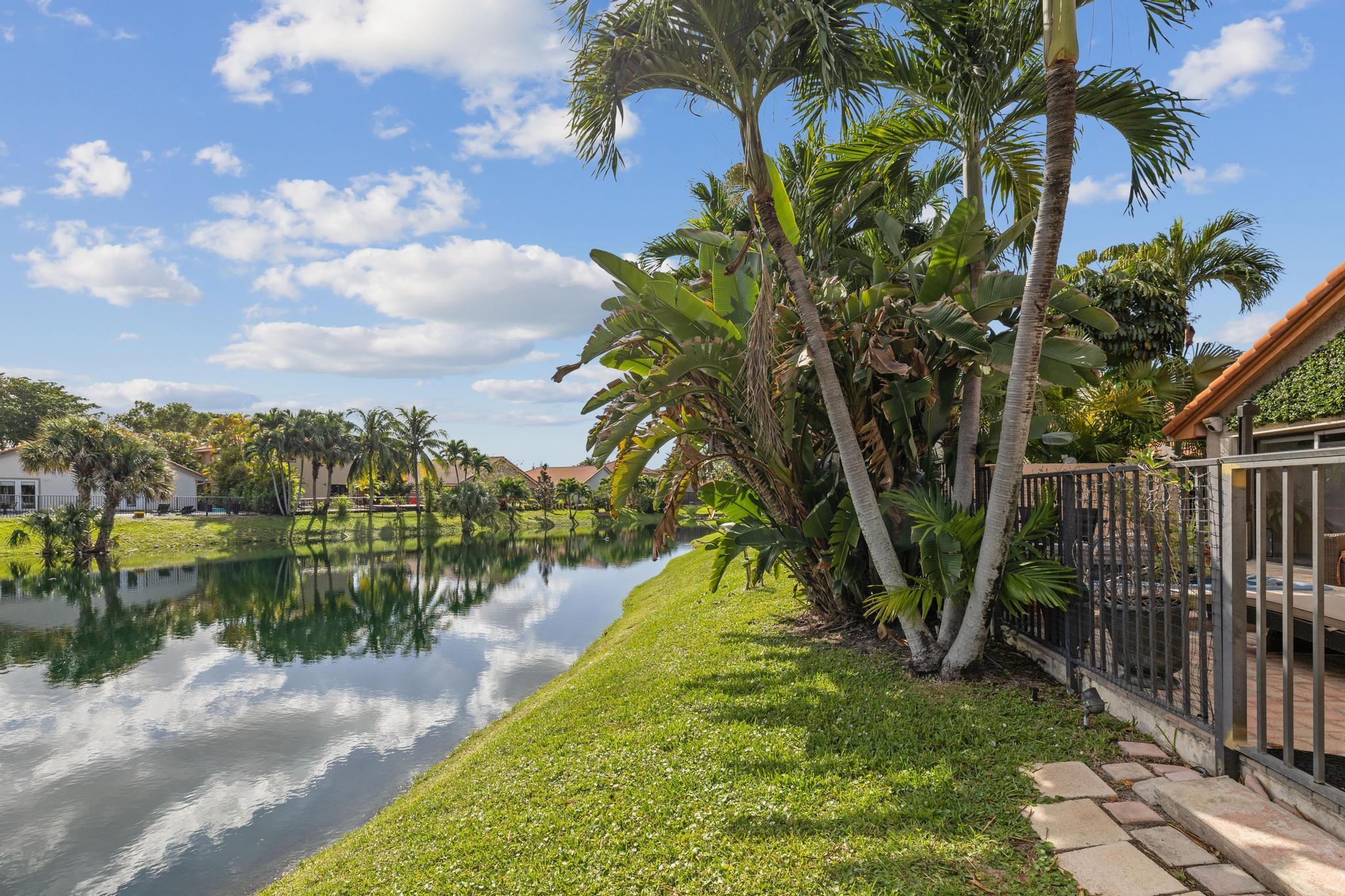 The Villages Of Hillsboro - Residential