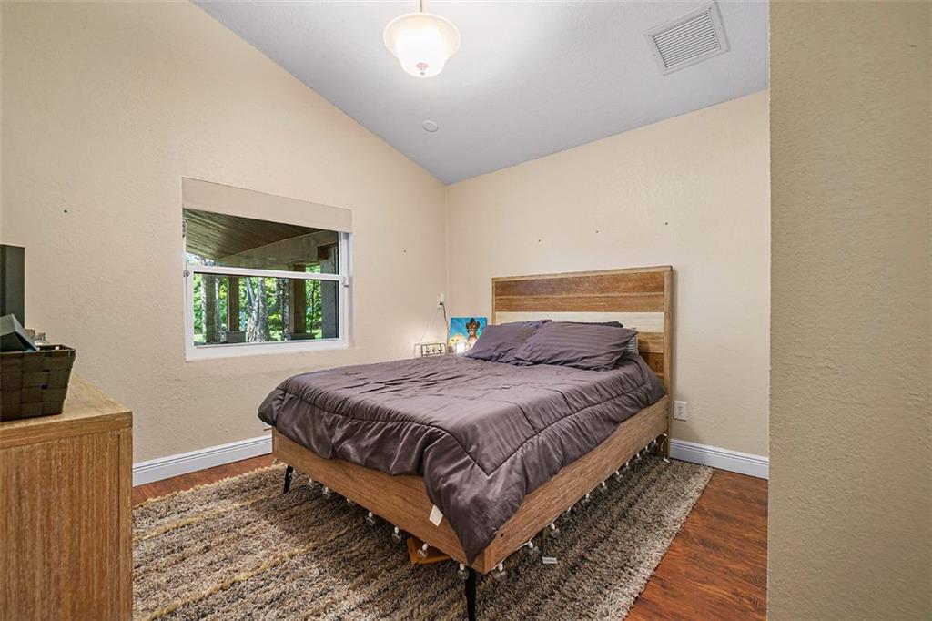 Pinetree Estates - Residential Lease