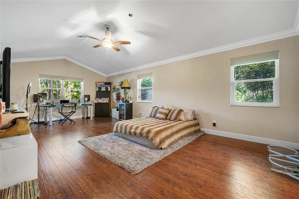 Pinetree Estates - Residential Lease