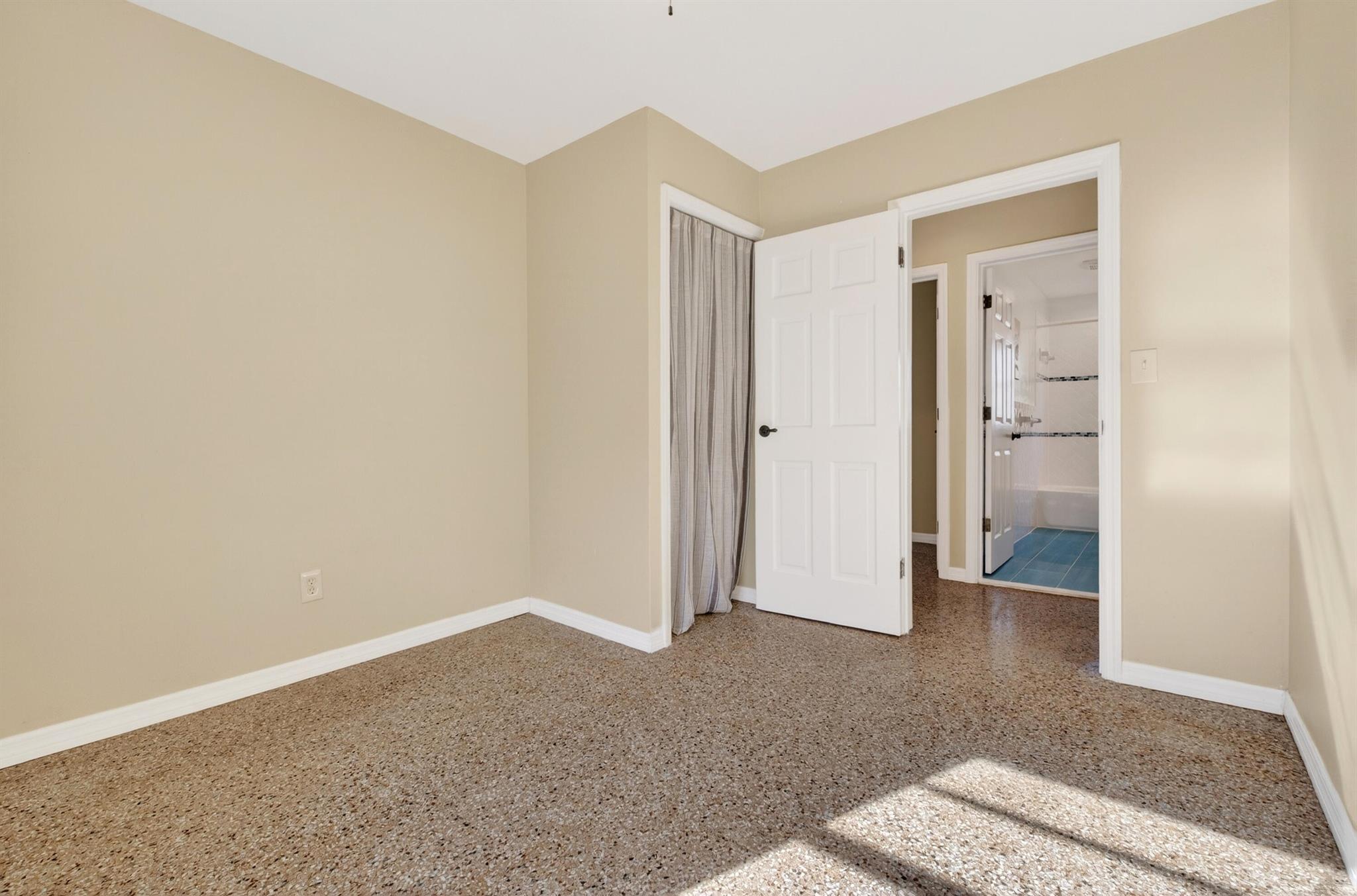 SINDONS - Residential