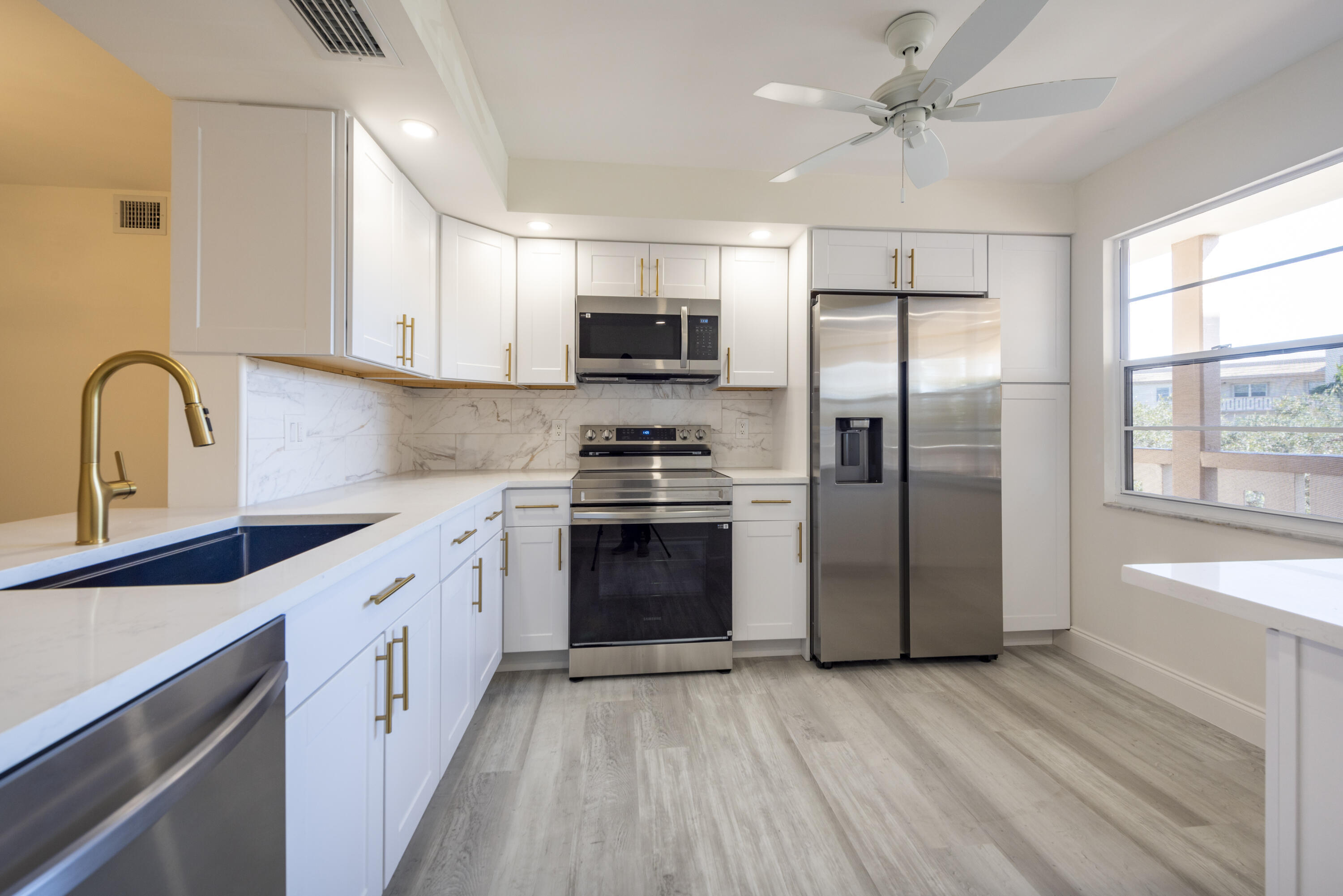 LUCAYA VILLAGE 1-C CONDO - Residential Lease