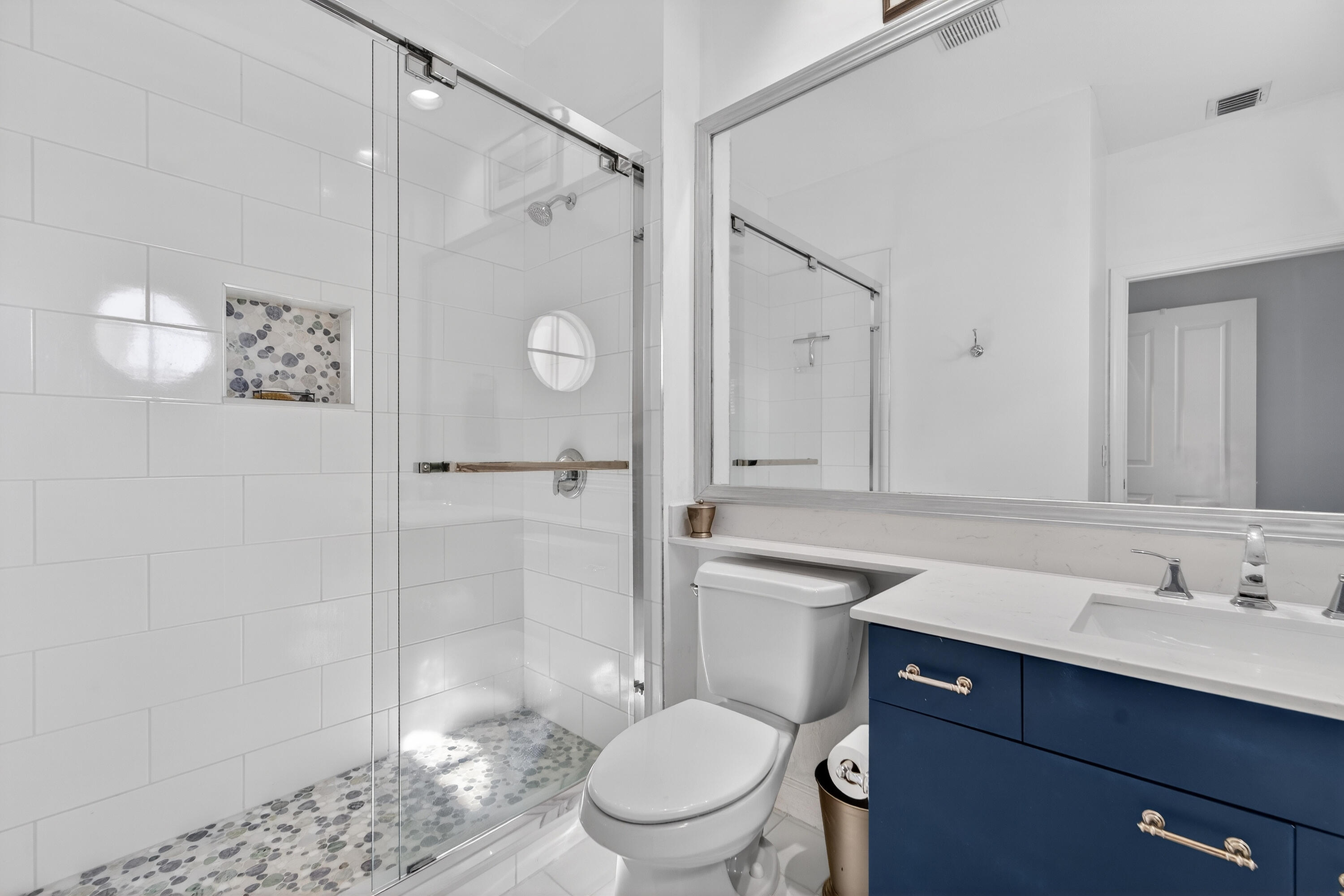 WILLOUGHBY - Residential