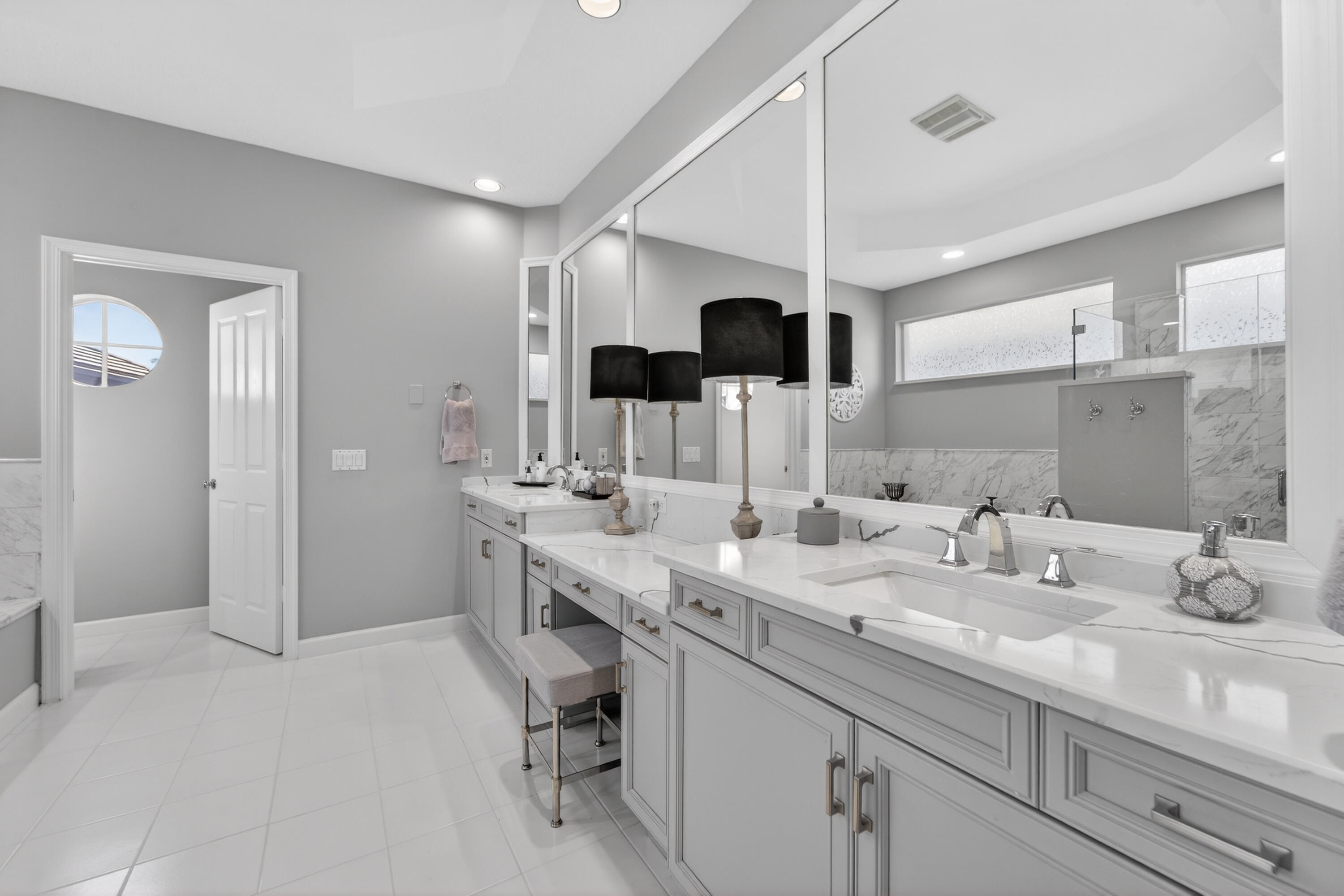 WILLOUGHBY - Residential