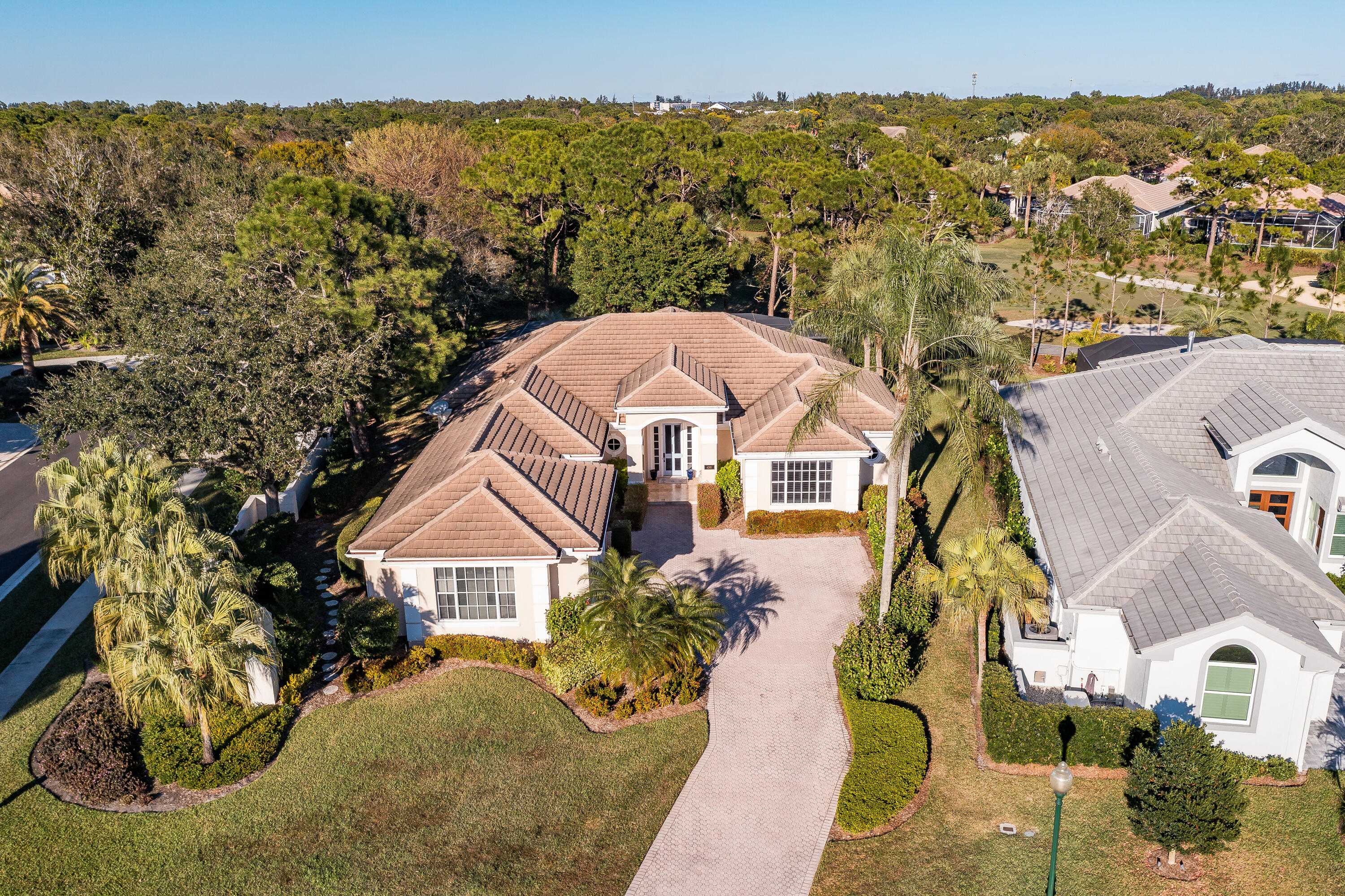 WILLOUGHBY - Residential