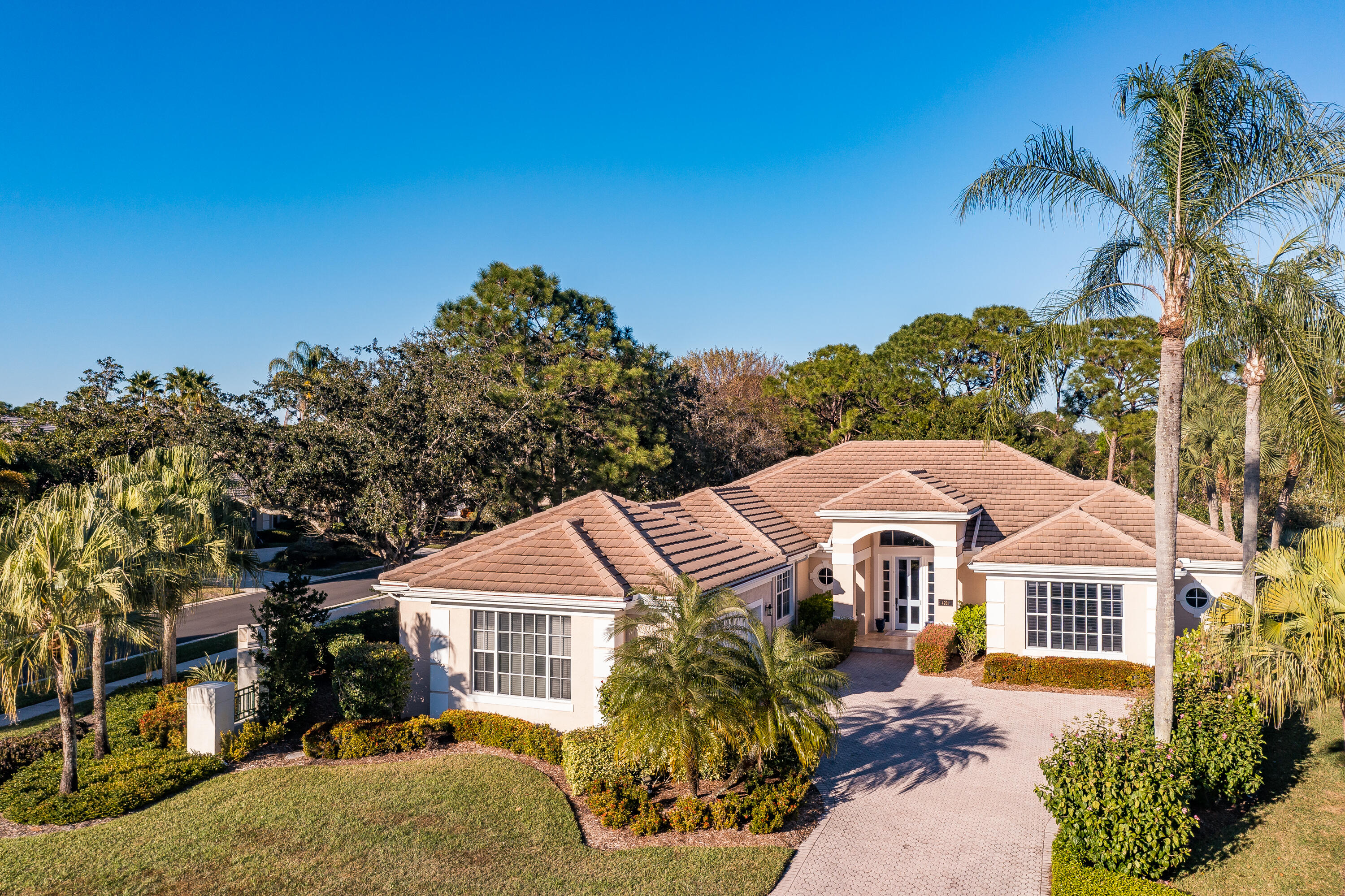 4201 SE Frazier Court