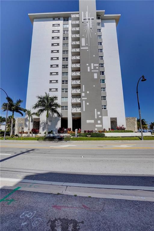HOLLYWOOD TOWER - Residential