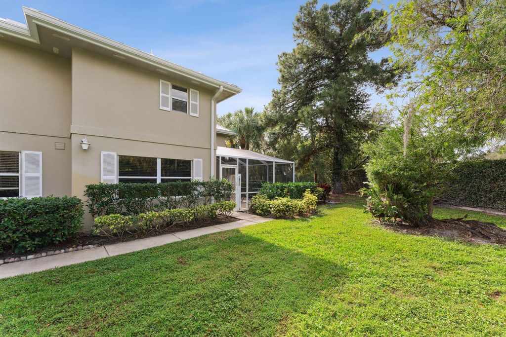 Photo of 2855 SW Lakemont Place, Palm City, FL 34990 (MLS # R10954330)