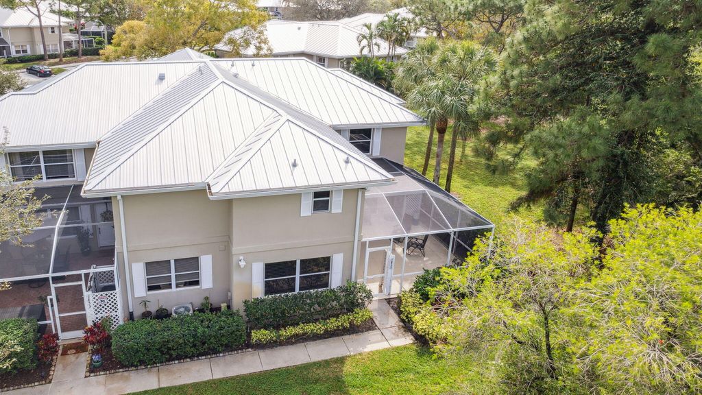 Photo of 2855 SW Lakemont Place, Palm City, FL 34990 (MLS # R10954330)