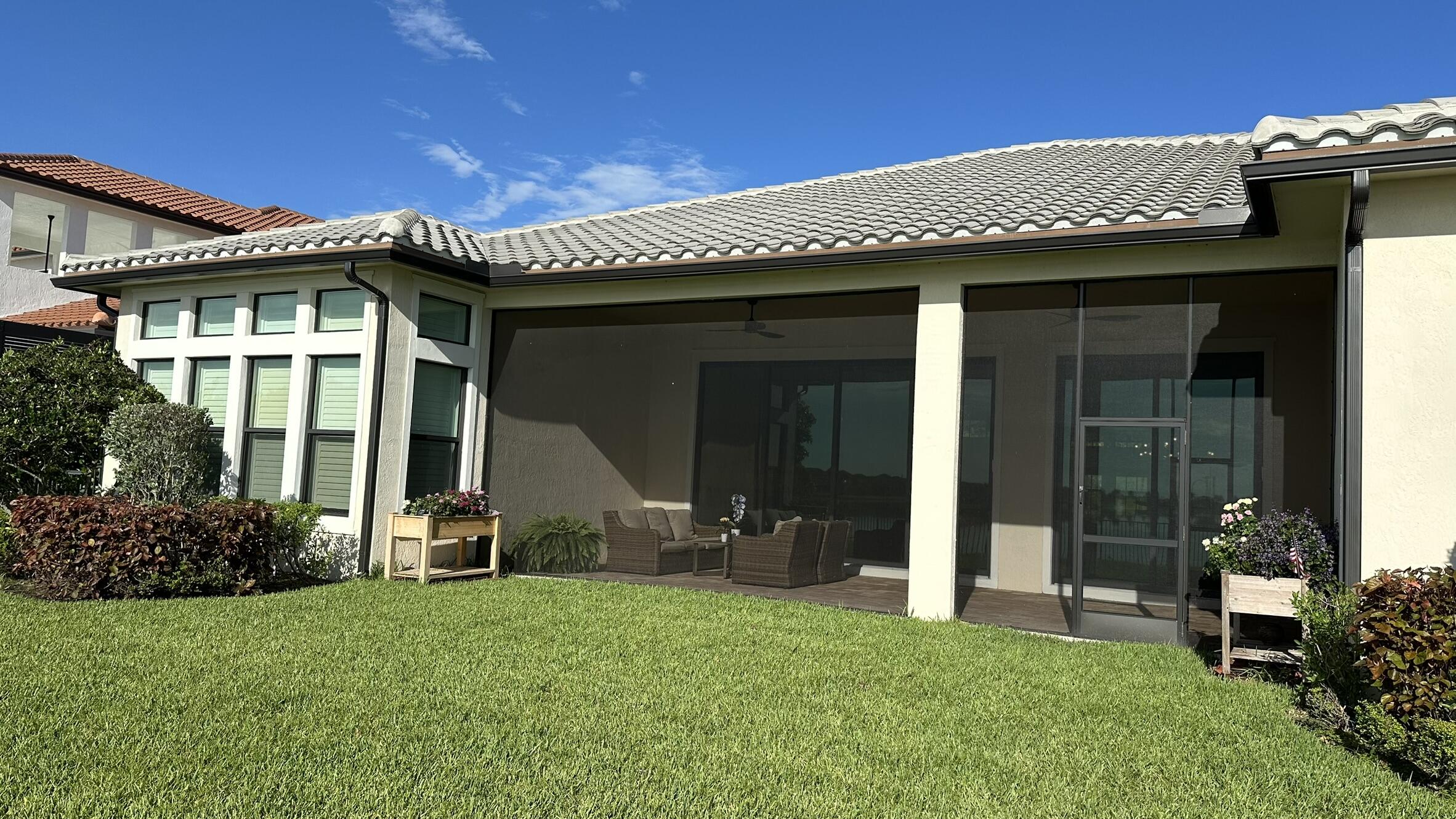8540 W Parkland Bay Trail
