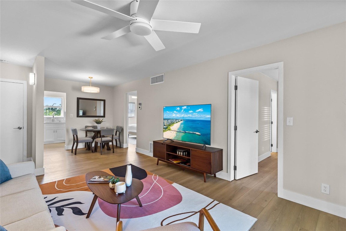 3216 SE 8th Street 305