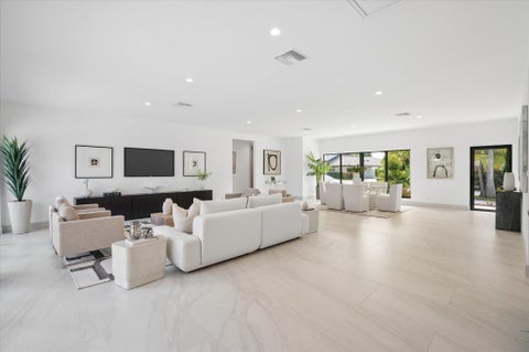 Tiny photo for 3111 NE 55th Street, Fort Lauderdale, FL 33308 (MLS # B26089427)