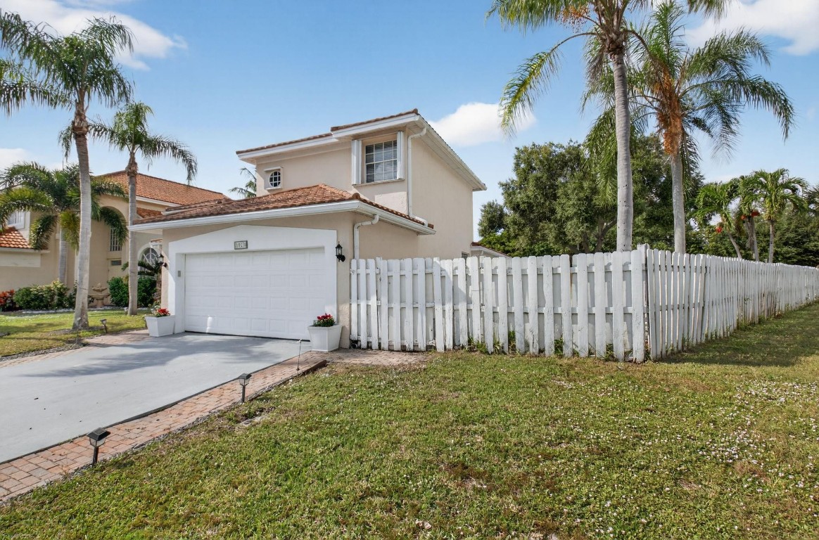 Lawrence Grove 01 Rep - Residential