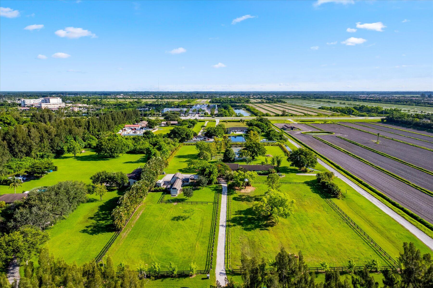 PALM BEACH FARMS CO 3 - Residential