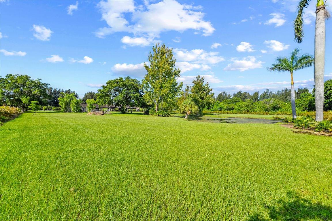 PALM BEACH FARMS CO 3 - Residential