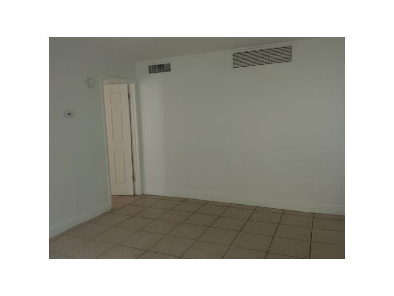 ARBOR KEYS CONDO - Residential