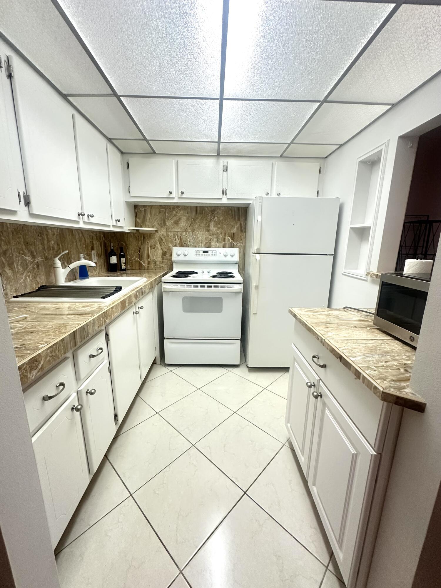 ELLESMERE A CONDO - Residential