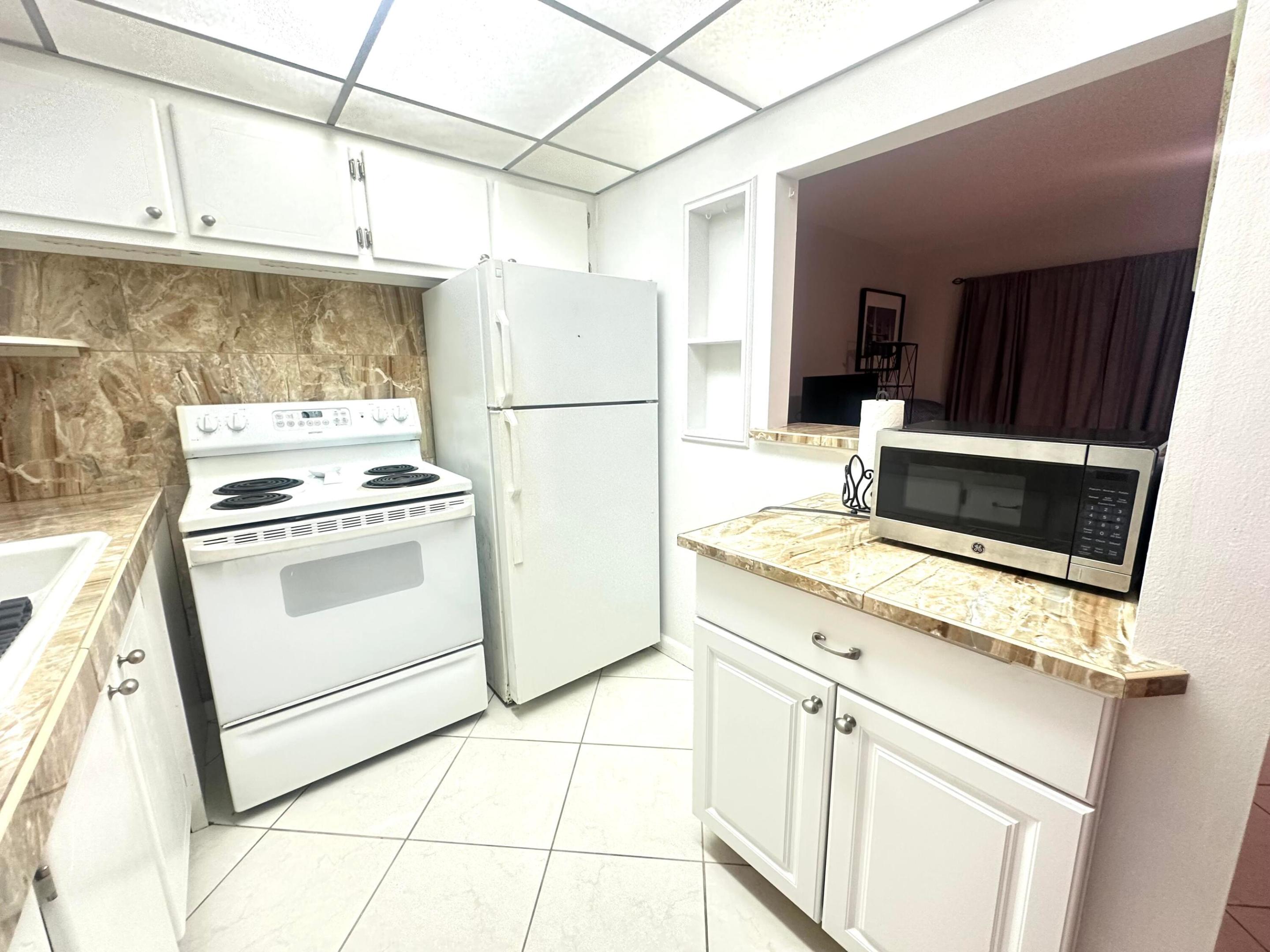 ELLESMERE A CONDO - Residential