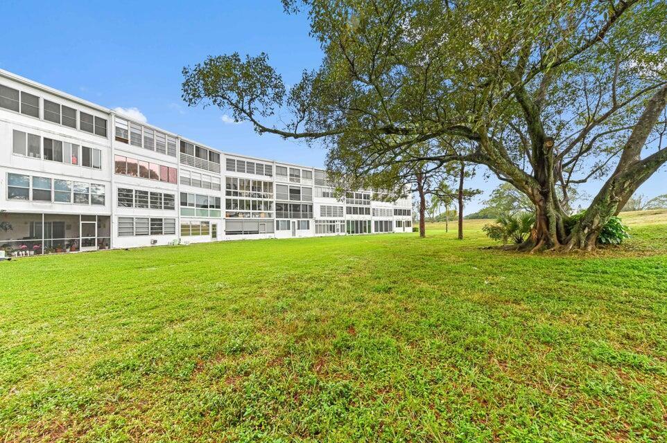 ELLESMERE A CONDO - Residential