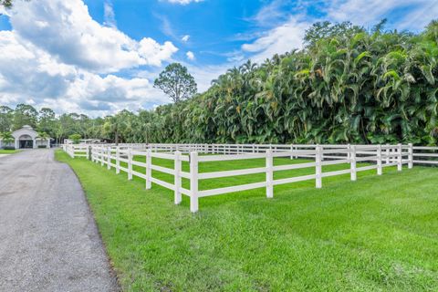 A home in Loxahatchee